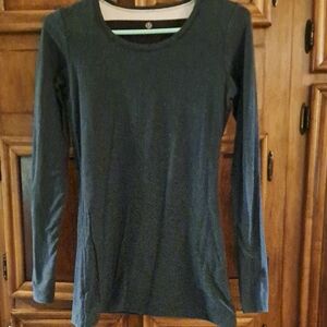 Lululemon Long Sleeve Top in Dark Green
